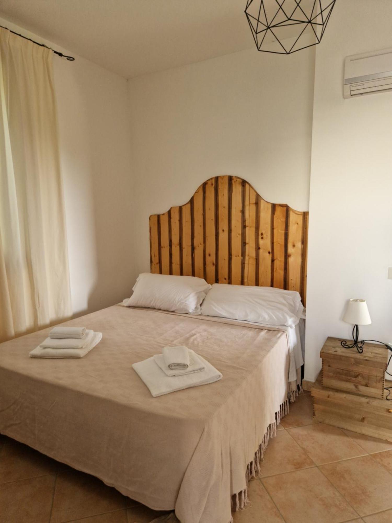 Tenute Delogu Wine Resort (Adults Only) Santa Maria la Palma Extérieur photo